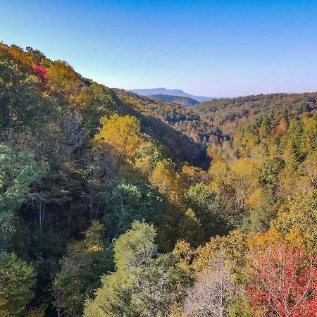 Nice View Fireplace, Hot Tub, Porch Bed, Private Sevierville Esterno foto