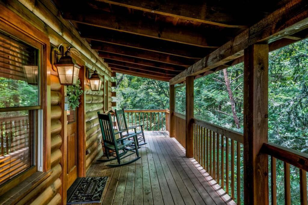 Nice View Fireplace, Hot Tub, Porch Bed, Private Sevierville Esterno foto