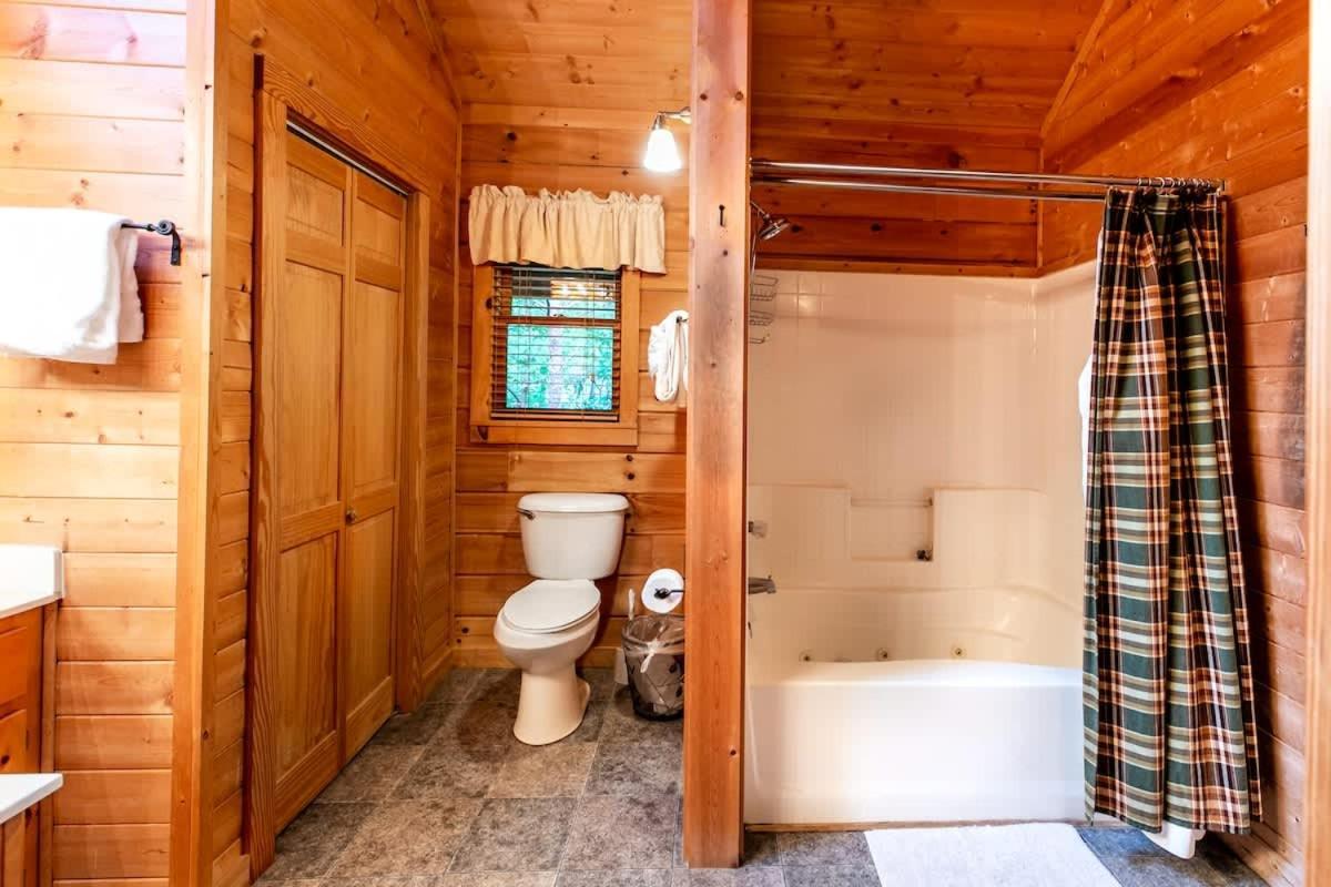 Nice View Fireplace, Hot Tub, Porch Bed, Private Sevierville Esterno foto